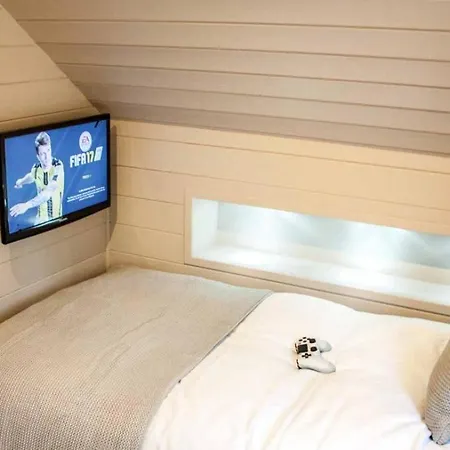 Lodge 2 Bed In Oc-n32819 Pickering