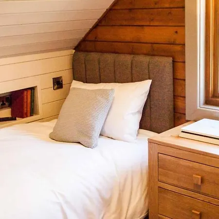 2 Bed In Oc-n32819 Lodge Pickering